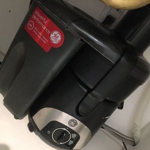 General Electric (GE) Electric Juicer/Juice Extractor